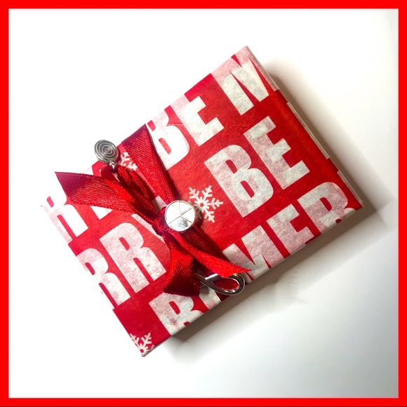 CRYSTAL APPLE PIN - Picture 3 of 5